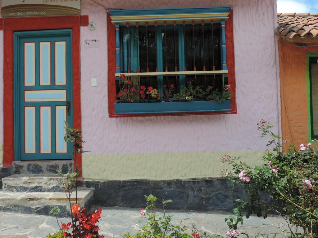 Hotel Los Geranios Duitama Kültér fotó
