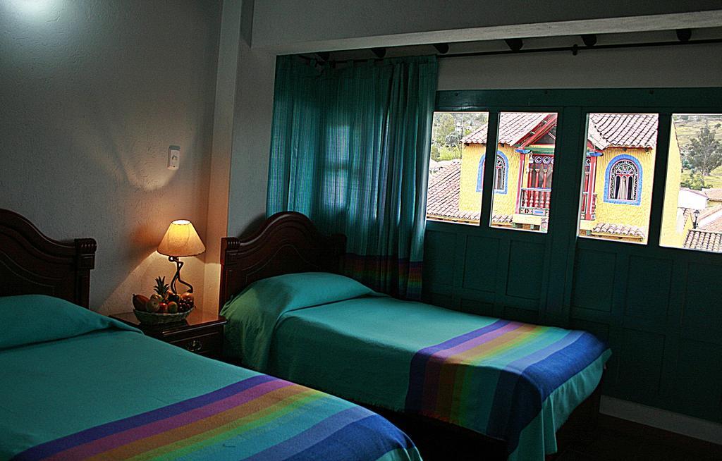 Hotel Los Geranios Duitama Kültér fotó