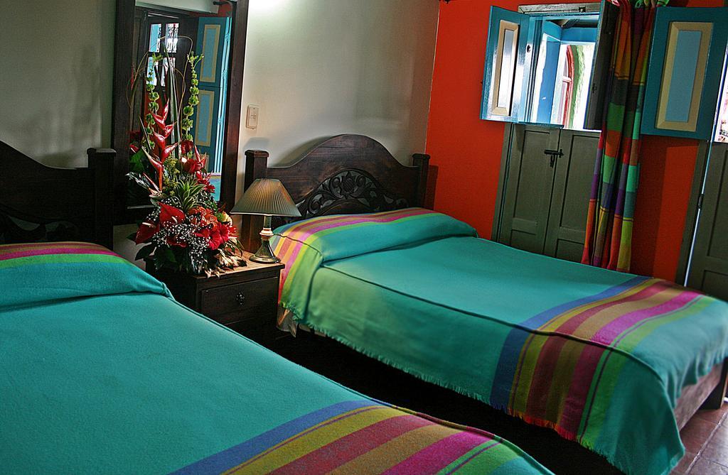Hotel Los Geranios Duitama Szoba fotó