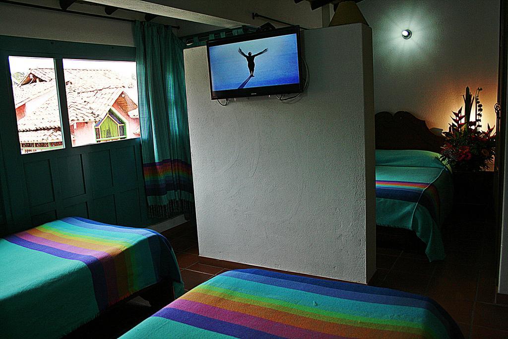 Hotel Los Geranios Duitama Szoba fotó