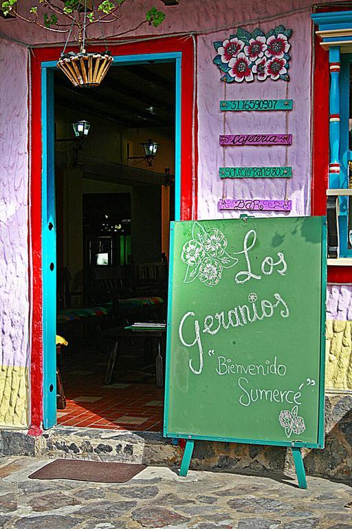Hotel Los Geranios Duitama Kültér fotó